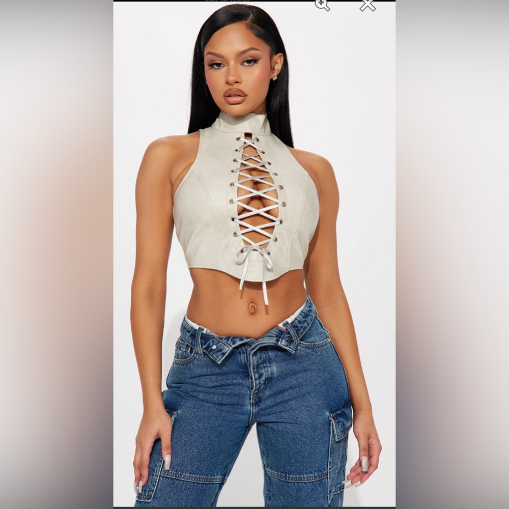NWT Fashion Nova Keep On Going Faux leather vest. Sz small. Grey.